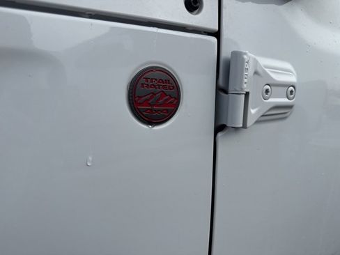 Used 2020 Jeep Gladiator Rubicon image 5