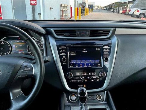 Certified 2024 Nissan Murano SV w/ SV Midnight Edition Package image 6