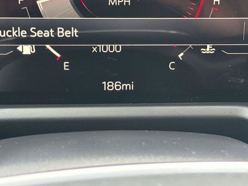 New 2026 GMC Acadia Elevation w/ Elevation Premium Package AWD/4WD image 20