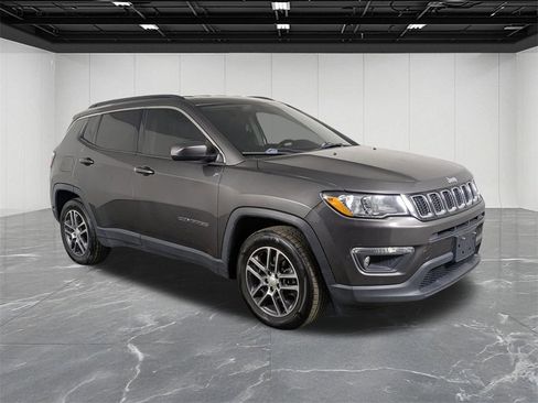 Used 2018 Jeep Compass Latitude w/ Popular Equipment Group image 7