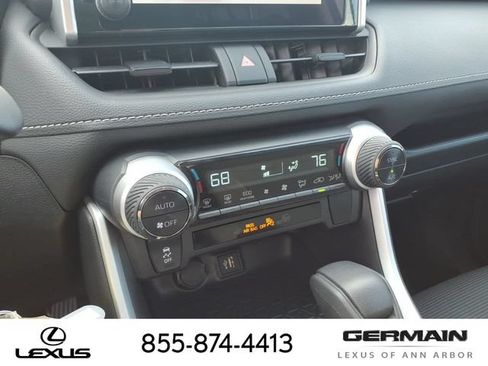 Used 2025 Toyota RAV4 LE AWD/4WD image 21