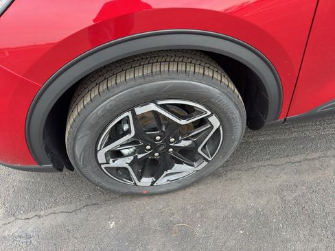 New 2026 Ford Escape Platinum w/ Premium Technology Package image 7