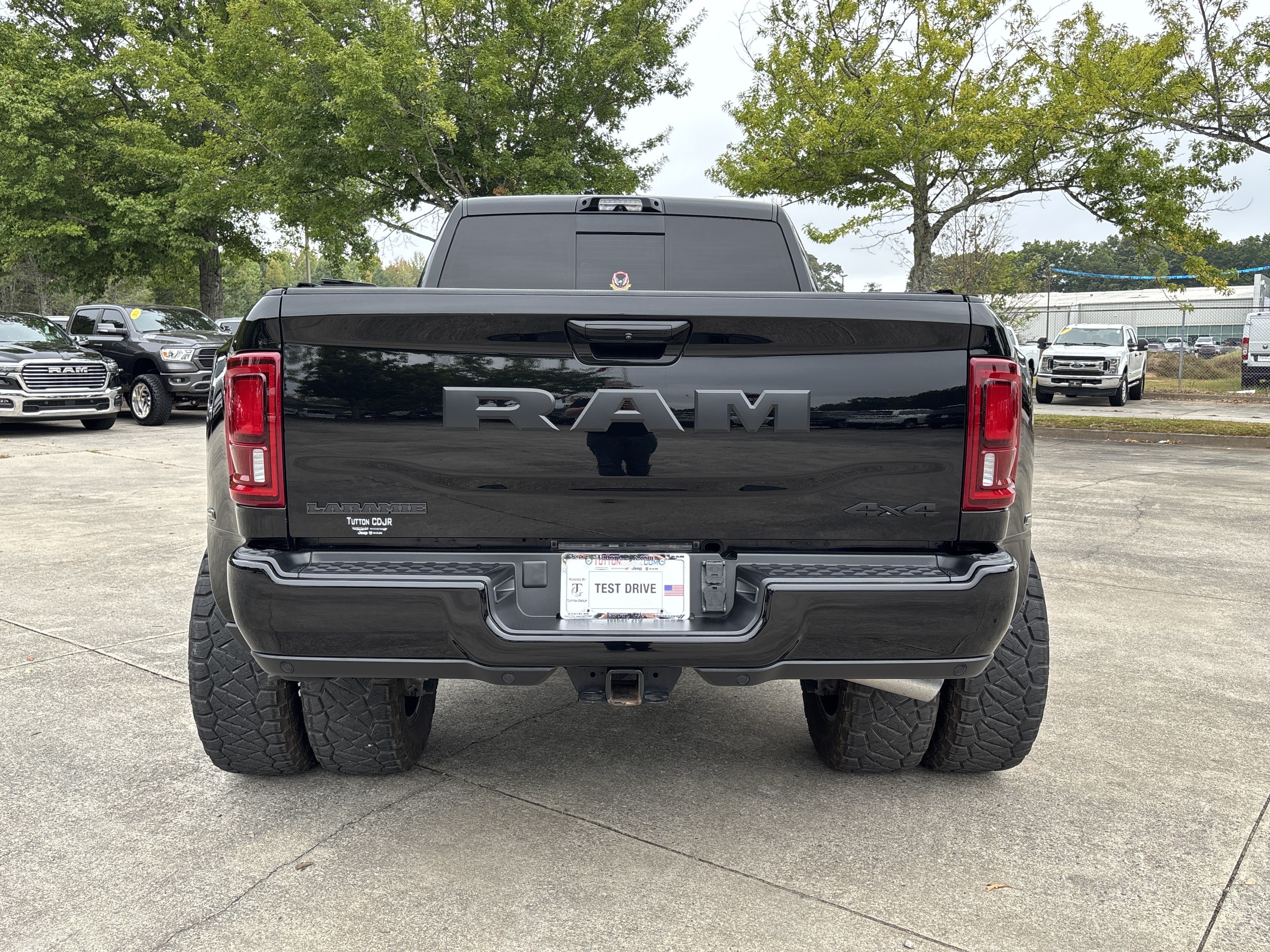 Used 2025 RAM 3500 Laramie w/ Night Edition AWD/4WD image 7