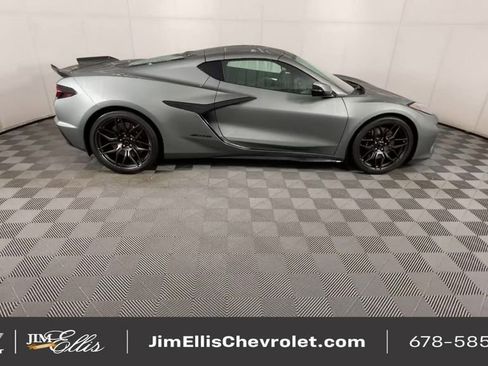 Used 2024 Chevrolet Corvette Z06 image 10