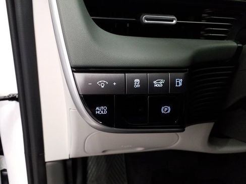 Used 2025 Hyundai Ioniq 5 Limited image 11