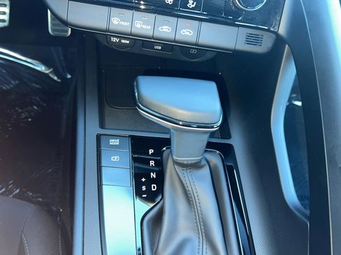 Certified 2025 Hyundai Elantra Sport image 17