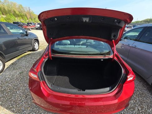 Used 2025 Chevrolet Malibu LT image 14