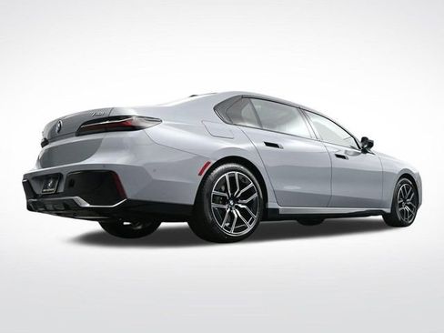 New 2026 BMW 740i xDrive image 30