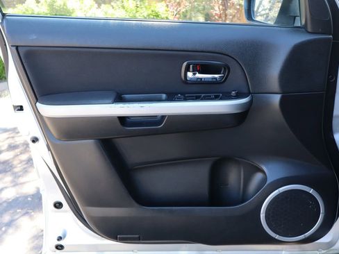 Used 2010 Suzuki Grand Vitara Premium image 19