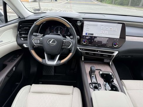 Used 2024 Lexus RX 350 AWD w/ Convenience Package image 8