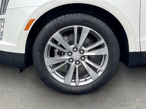 Certified 2025 Cadillac XT5 Premium Luxury image 31