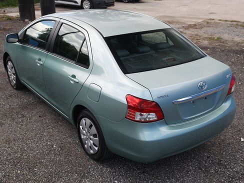 Used 2009 Toyota Yaris Sedan w/ Convenience Pkg FWD image 4