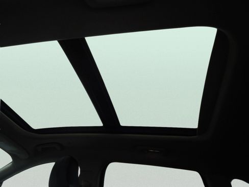 Used 2023 Lincoln Nautilus Reserve image 30