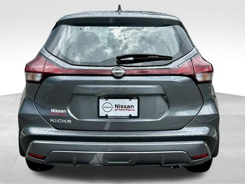 New 2025 Nissan Kicks Play S image 5