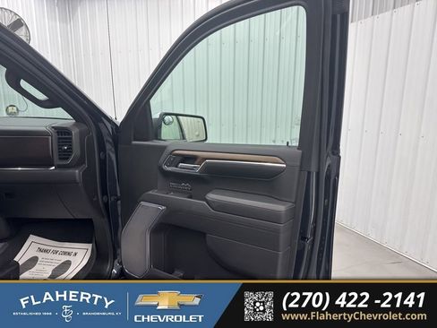 Used 2024 Chevrolet Silverado 1500 High Country w/ Technology Package image 12