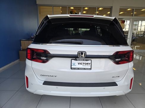 Certified 2025 Honda Odyssey Elite image 7