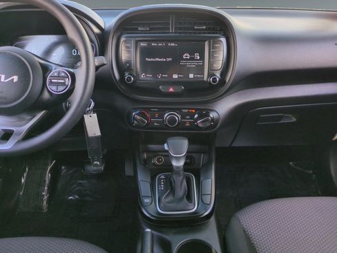 Used 2024 Kia Soul LX w/ Option Group 015 image 15
