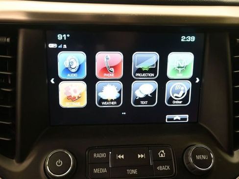 Used 2018 GMC Acadia Denali w/ Technology Package FWD image 18