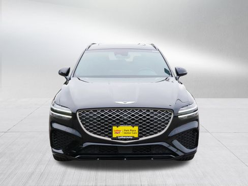 Used 2023 Genesis GV70 2.5T w/ Sport Prestige Package image 2