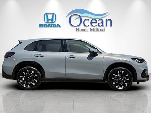 New 2026 Honda HR-V EX-L image 6
