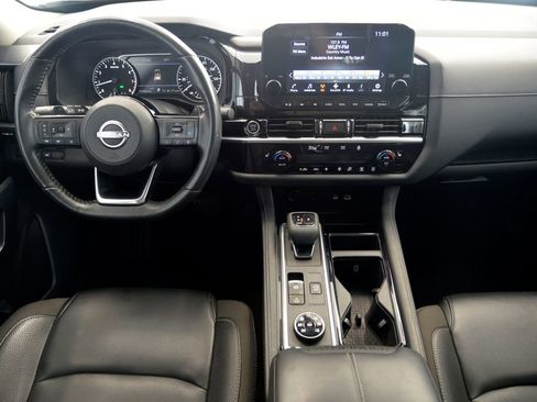 Used 2023 Nissan Pathfinder SL image 17