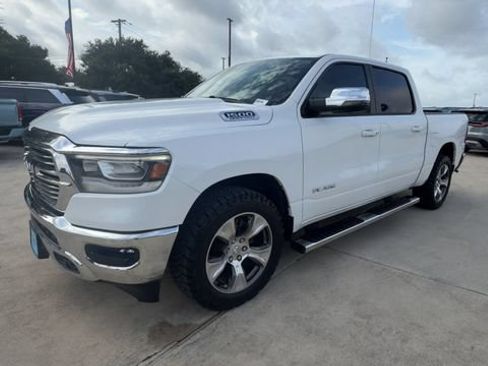 Used 2024 RAM 1500 Laramie AWD/4WD image 4