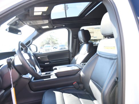 New 2026 Ford Expedition Tremor image 28