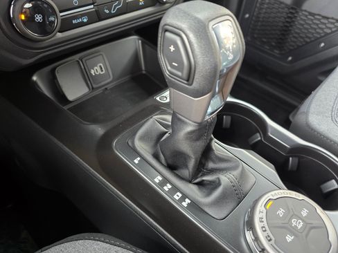 New 2026 Ford Bronco 2-Door AWD/4WD image 23