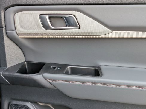 New 2026 Ford Explorer Active image 31