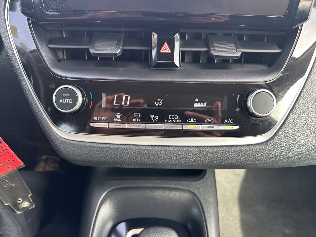 Used 2024 Toyota Corolla LE FWD image 17