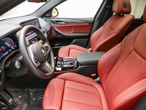 Certified 2024 BMW X4 xDrive30i w/ Premium Package AWD/4WD image 19
