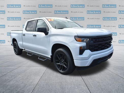 Used 2023 Chevrolet Silverado 1500 Custom AWD/4WD image 3