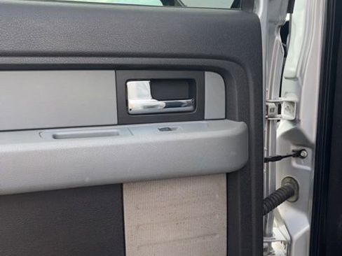 Used 2012 Ford F150 XLT w/ XLT Chrome Pkg image 33