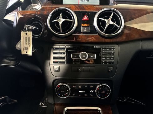 Used 2015 Mercedes-Benz GLK 250 BlueTEC 4MATIC image 20