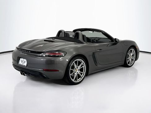 Used 2018 Porsche 718 Boxster RWD image 5