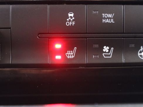 Used 2017 RAM 1500 Sport w/ Black Ram 1500 Sport Group image 24