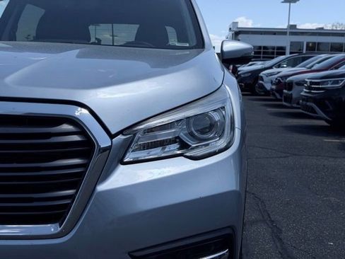 Used 2020 Subaru Ascent Limited w/ Technology Package AWD/4WD image 3