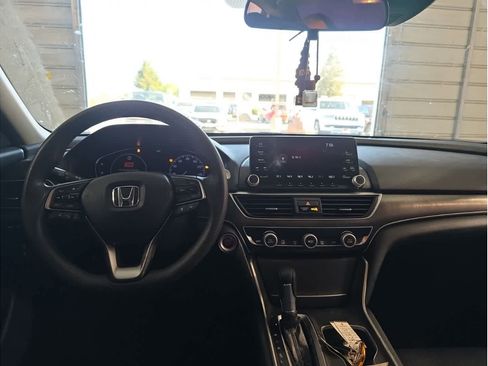 Used 2018 Honda Accord LX image 14