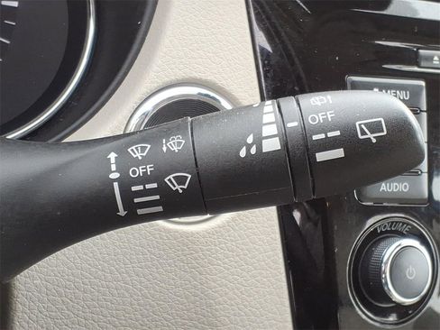 Certified 2022 Nissan Rogue Sport SV w/ Technology Package image 25