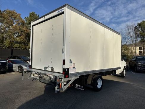 New 2026 Ford E-450 and Econoline 450 Super Duty w/ Power Equipment Group image 8