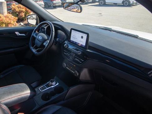 Used 2024 Ford Escape ST-Line w/ Cold Weather Package image 23