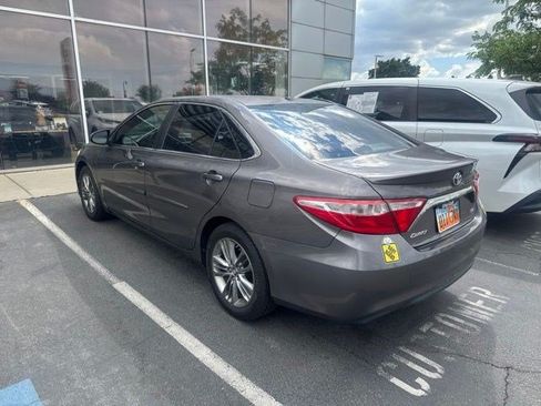 Used 2015 Toyota Camry SE FWD image 7