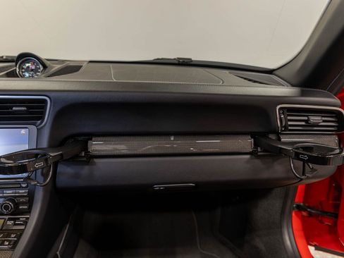 Used 2015 Porsche 911 Turbo S AWD/4WD image 90