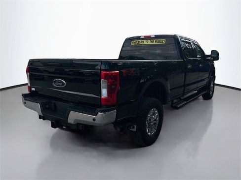 Used 2017 Ford F350 XLT w/ XLT Premium Package image 7