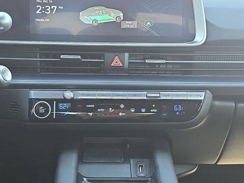 Certified 2025 Hyundai Ioniq 6 SEL image 24