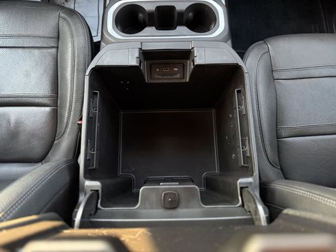 Certified 2022 GMC Sierra 3500 Denali image 22