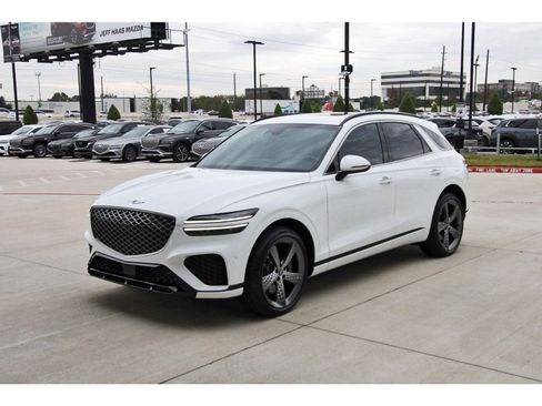 Used 2025 Genesis GV70 2.5T Sport Prestige w/ Sport Prestige Package image 4