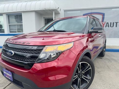 Used 2014 Ford Explorer Sport w/ Equipment Group 401A AWD/4WD image 3