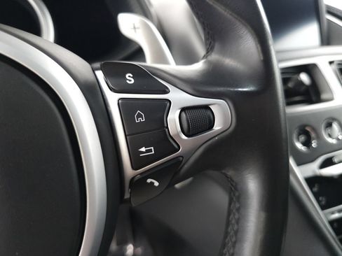 Used 2019 Aston Martin DB11 Coupe RWD image 12
