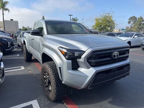 Used 2024 Toyota Tacoma SR w/ Towing Package image 4